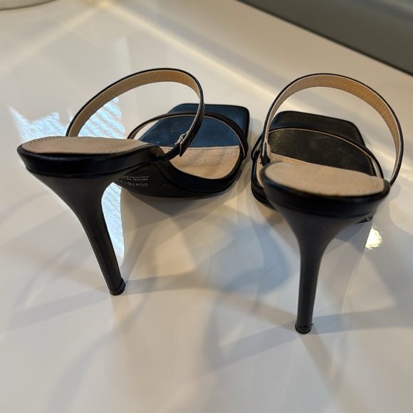 Black Sandals (Size 6) - Picture 2 of 3